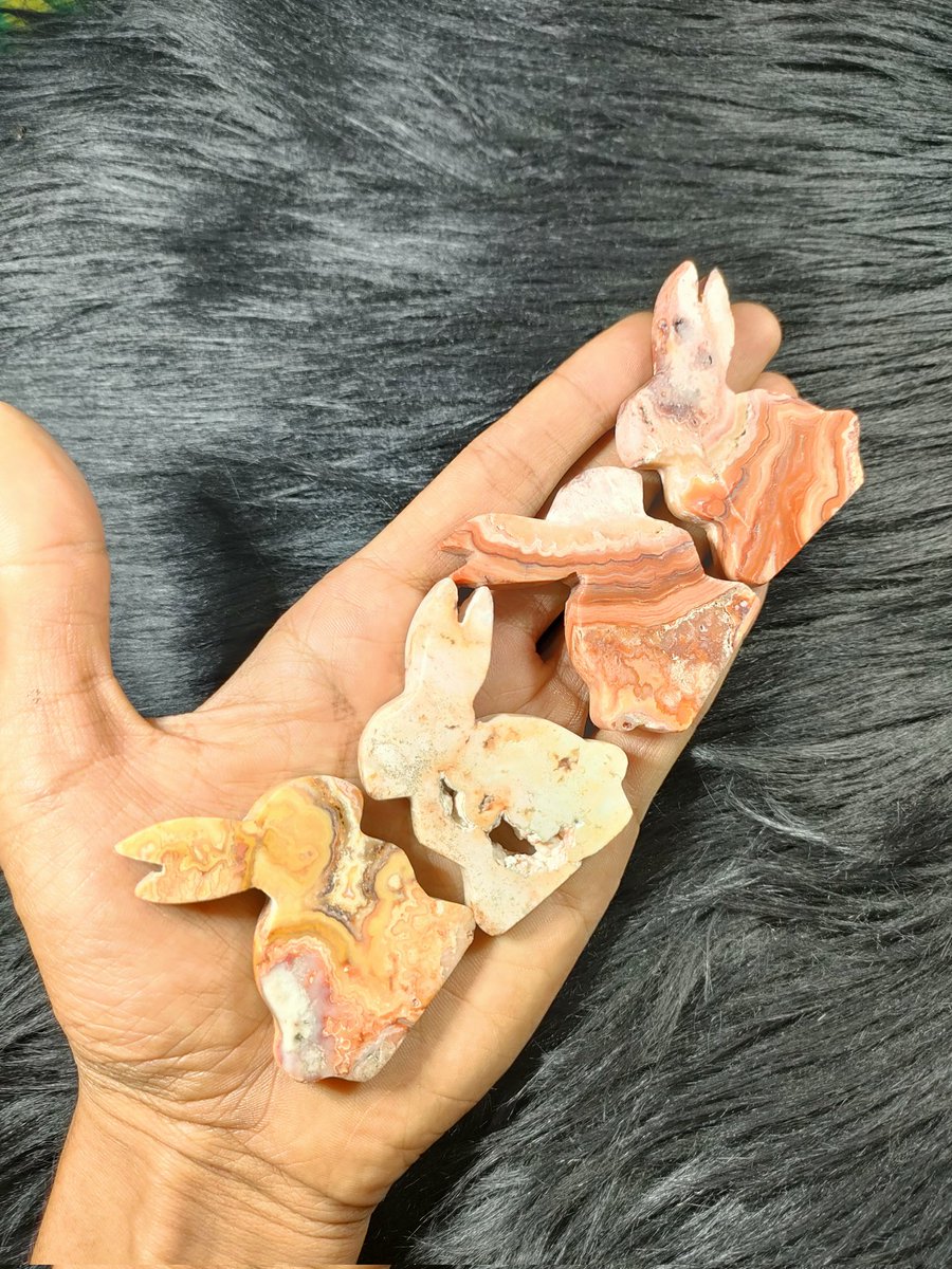 mayjerry5's tweet photo. PINK Lace agate rabbit https://t.co/ys1TBtFtvv