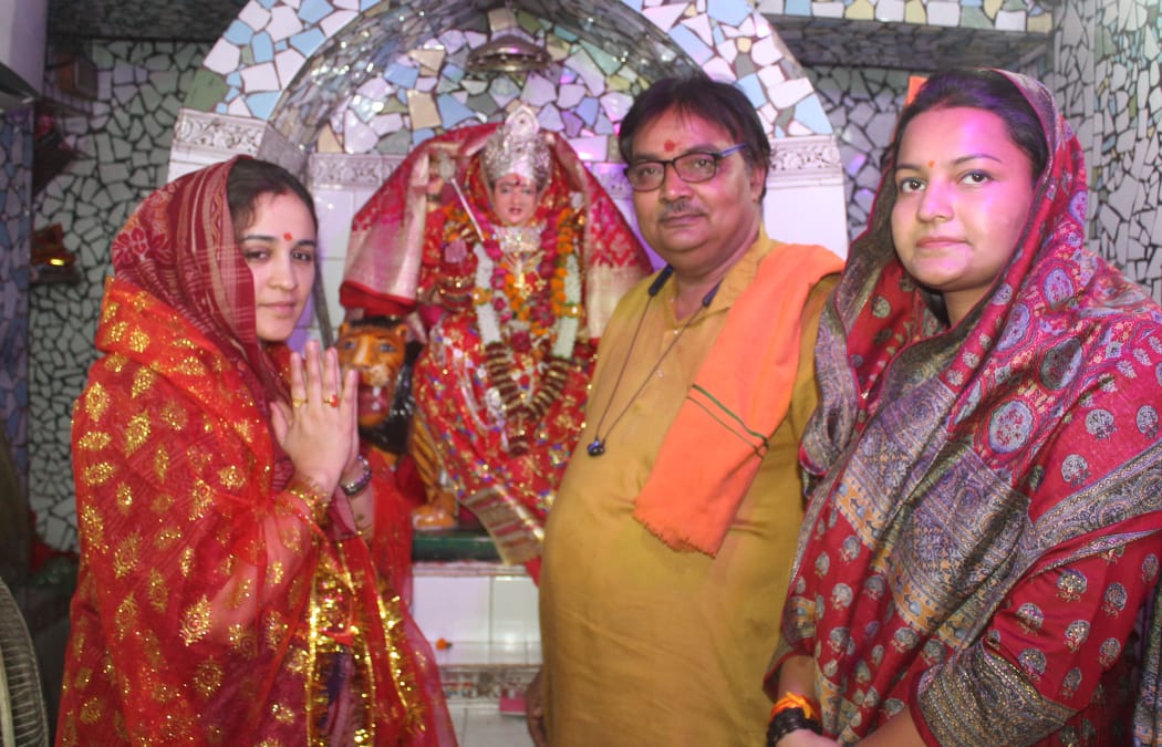 riyashakyabjpup's tweet photo. आज विधूना में पूर्व विधायक प्रमोद गुप्ता एल एस द्वारा आयोजित भारतीय जनता पार्टी के 42 वे स्थापना दिवस के अवसर पर रहना हुआ इस मौक़े पर मुख्य अतिथि के रूप में माननीय श्रीमती अपर्णा बिष्ट यादव जी उपस्थित रही एवं कन्नौज सांसद श्री सुब्रत पाठक जी मौजूद रहे ।
@aparnabisht7 https://t.co/iYqMi6fHLc