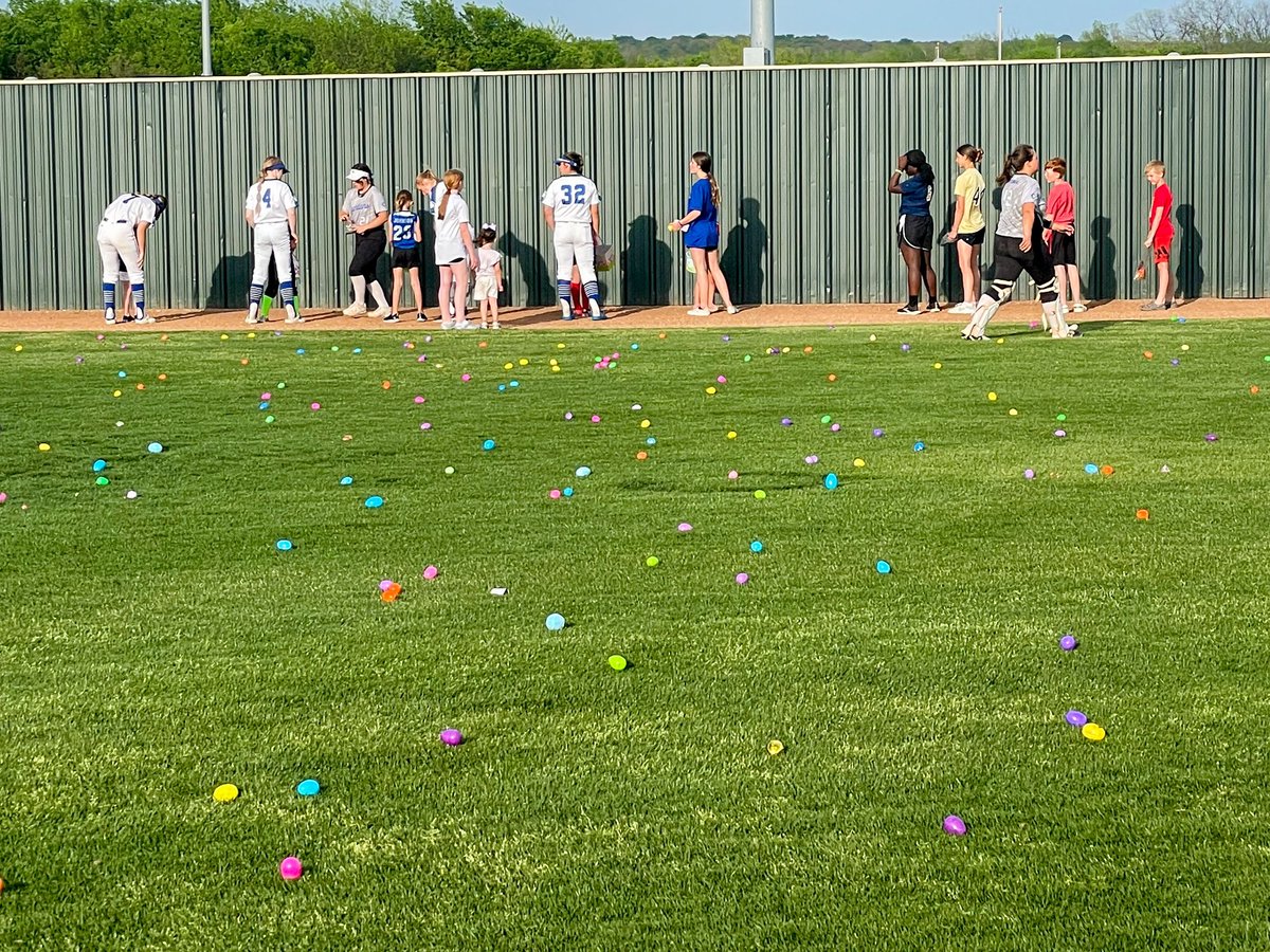 CHSSpartanSB's tweet photo. A perfect game by Kylie Barnes, a two run bomb by Jalynn Vasquez all in front of a crowd of future Spartans. Our BYA night was a huge success, thanks for all of the support. Bring that support next Friday for the district championship, details TBD.  @CHSSpartans @BurlesonSports https://t.co/IqDtyBRPqO