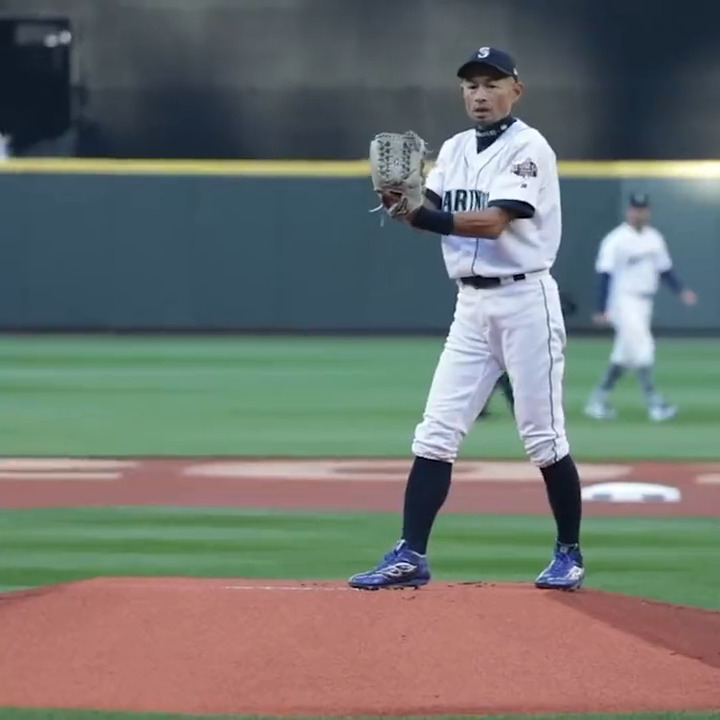 Happy 49th birthday to the incomparable Ichiro Suzuki!
