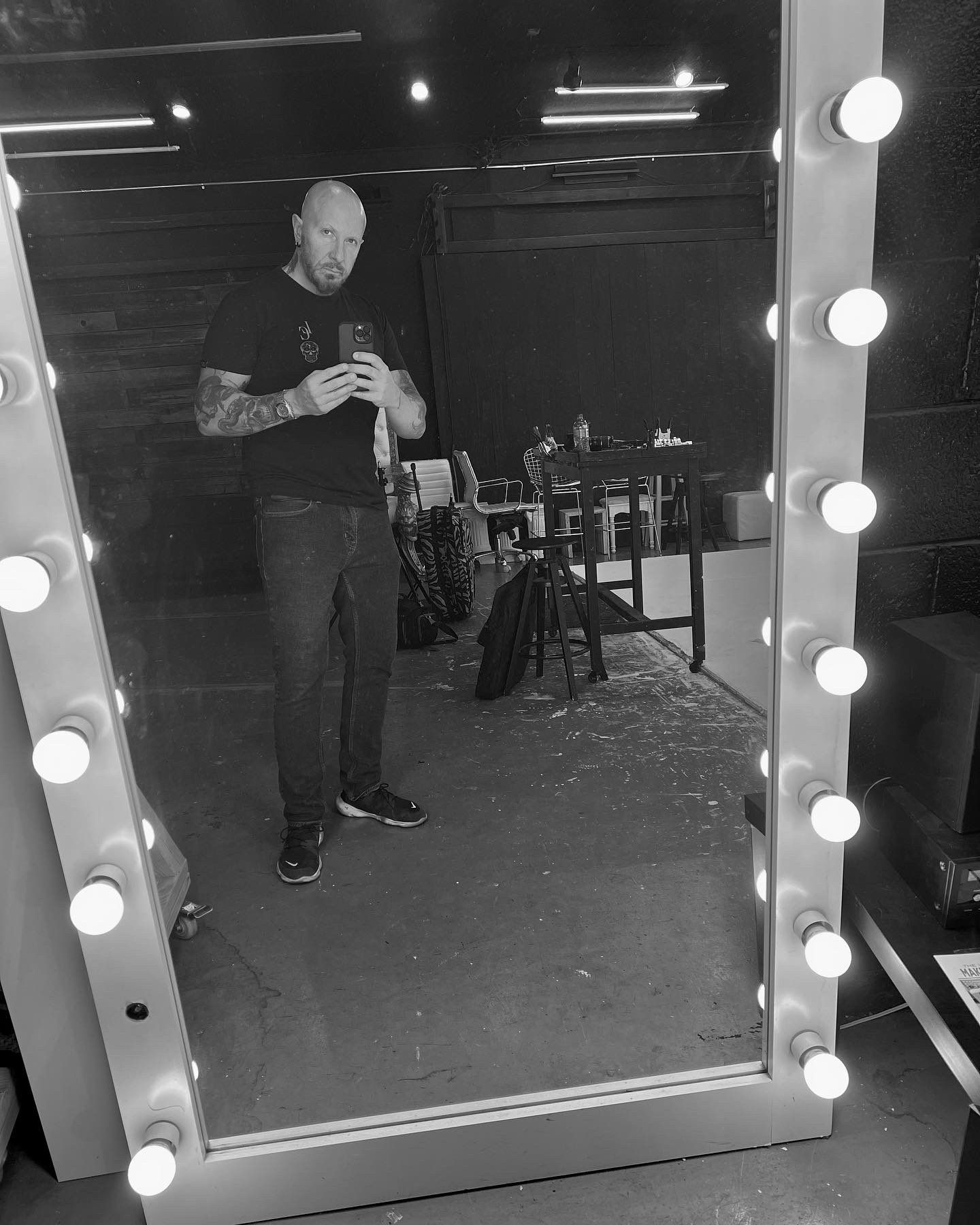 TW Pornstars - 2 pic. Tim Black - CHILL CONTENT EVENTS. Twitter. At