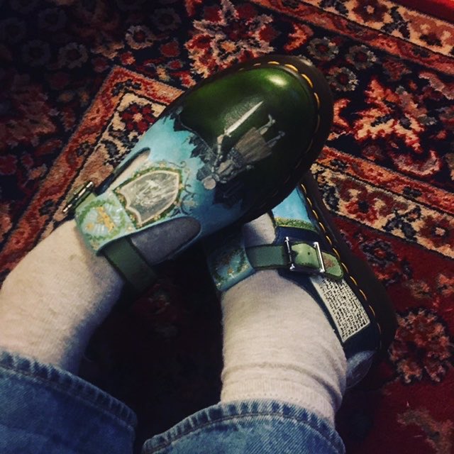 megsbeach's tweet photo. My travelling shoes, featuring Joan of Arc and St. Michael. #herewego #toesin #travelingshoes. https://t.co/1aW8ksXN9a