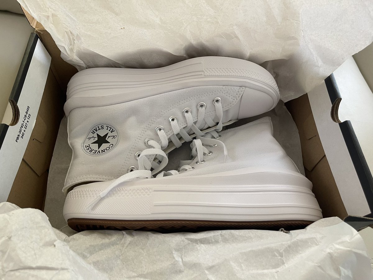 Pls rt🙏🏻 พร้อมส่ง 
converse Chuck Taylor All Star Move สีขาว
ไซส์ 250 ลองใส่แค่1ครั้ง 

ราคา 2990฿ ส่งฟรี
ซื้อมา 3200฿ 

สนใจDMได้เลยค่า
#converse #พรีออเดอร์เกาหลี #ตลาดนัดnct #ตลาดนัดบังทัน