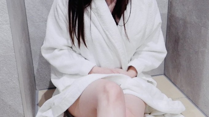 ステキな週末を❤️ https://t.co/aLnuNj9nVs<a href="/tag/%E3%82%B9%E3%82%AB%E3%83%BC%E3%83%88"class="tags"><span>#スカート</span></a><a href="/tag/%E3%82%B9%E3%83%88%E3%83%83%E3%82%AD%E3%83%B3%E3%82%B0"class="tags"><span>#ストッキング</span></a><a href="/tag/%E3%83%91%E3%83%B3%E3%81%A1%E3%82%89"class="tags"><span>#パンちら</span></a>