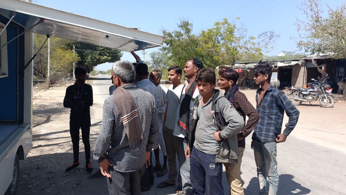 paliwal_bhavana's tweet photo. #SamVaadapp Financial literacy enhances individuals' ability to ensure economic security for their families.
@dintya15 @PatankarRishi @PayPalIN @KingomSmec
@LLF_IN @PranavR1987 @vodafoneIN_Fdtn
@VodafoneIN_News #digitalrajsamand https://t.co/cD22uNdIua