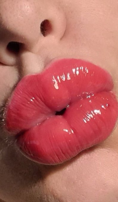 would you kiss me? https://t.co/AXdABFLgSV<a href="/tag/boobs"class="tags"><span>#boobs</span></a><a href="/tag/bigboobs"class="tags"><span>#bigboobs</span></a><a href="/tag/bigtits"class="tags"><span>#bigtits</span></a><a href="/tag/fakeboobs"class="tags"><span>#fakeboobs</span></a><a href="/tag/hugetits"class="tags"><span>#hugetits</span></a>