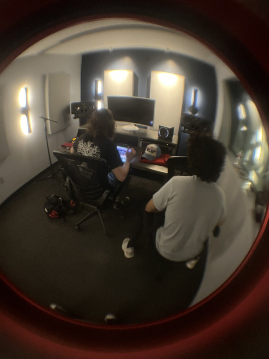stazythewavy's tweet photo. new chapter https://t.co/dlfdynYMKb