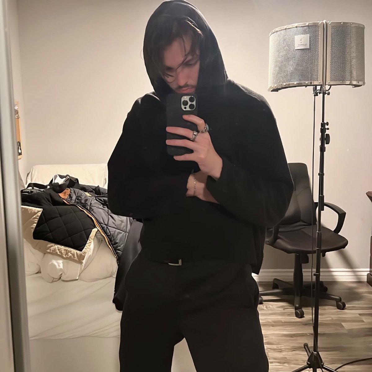 stazythewavy's tweet photo. new chapter https://t.co/dlfdynYMKb