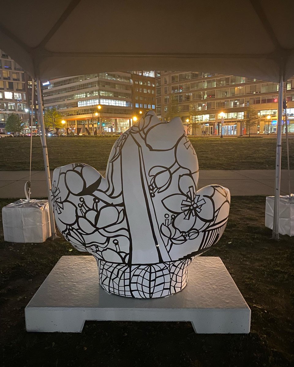 BlueHueLea's tweet photo. Come paint-by-numbers with me tomorrow! @CapitolRvrFront directly across from Navy Yard @wmata during @CherryBlossFest Petalpalooza 🌸 will be a blast! @TheDCArts @DCDGS @202Creates @MayorBowser @SecretaryofDC @JapanEmbDC @TheEventsDC @Orange_Barrel @ParkWestGallery https://t.co/KVPyq060Rn