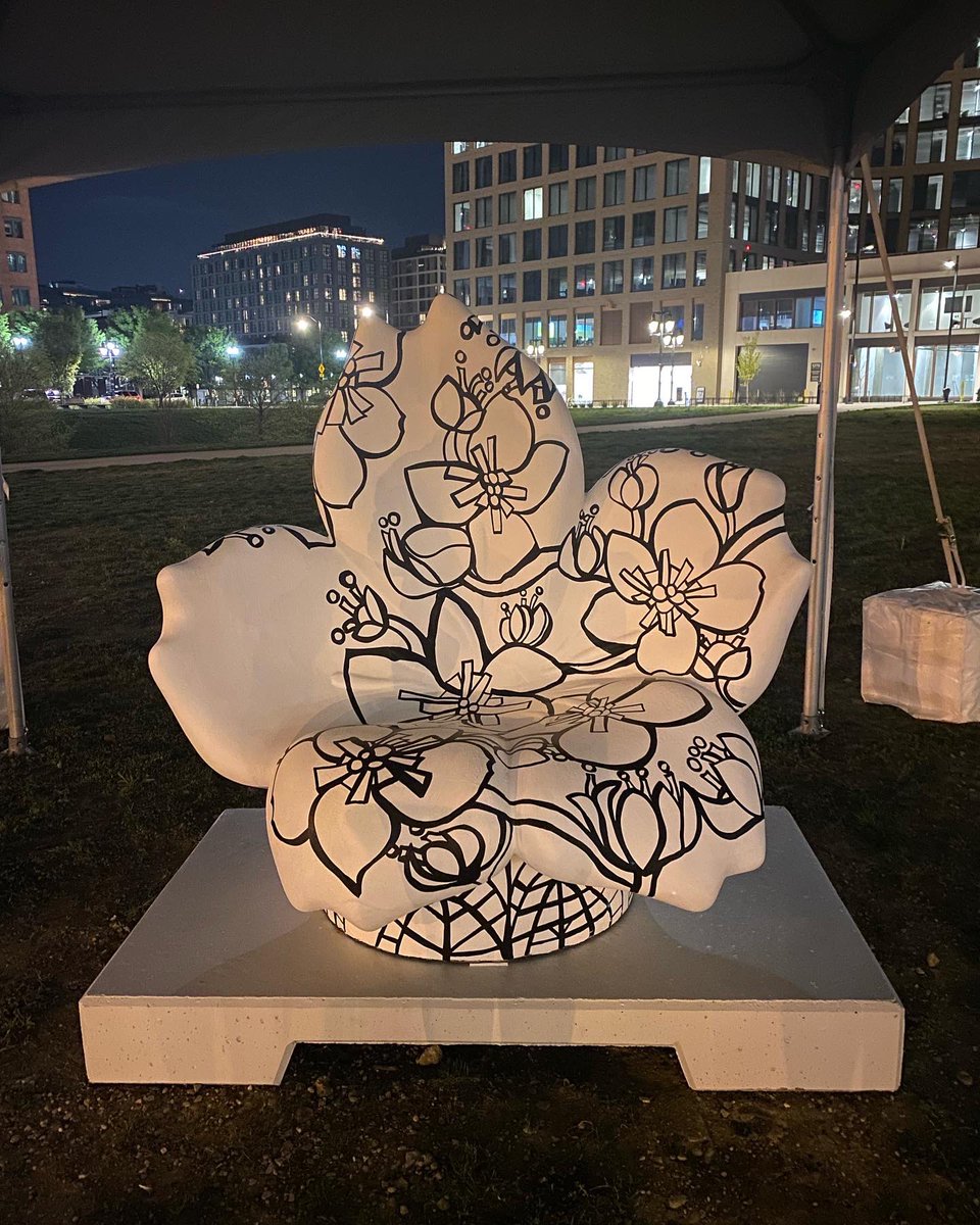 BlueHueLea's tweet photo. Come paint-by-numbers with me tomorrow! @CapitolRvrFront directly across from Navy Yard @wmata during @CherryBlossFest Petalpalooza 🌸 will be a blast! @TheDCArts @DCDGS @202Creates @MayorBowser @SecretaryofDC @JapanEmbDC @TheEventsDC @Orange_Barrel @ParkWestGallery https://t.co/KVPyq060Rn