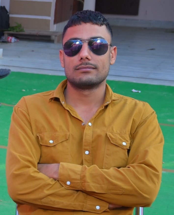 yogeshj43403530's tweet photo. #AloneButHappy https://t.co/Hkv4mZ26Ae