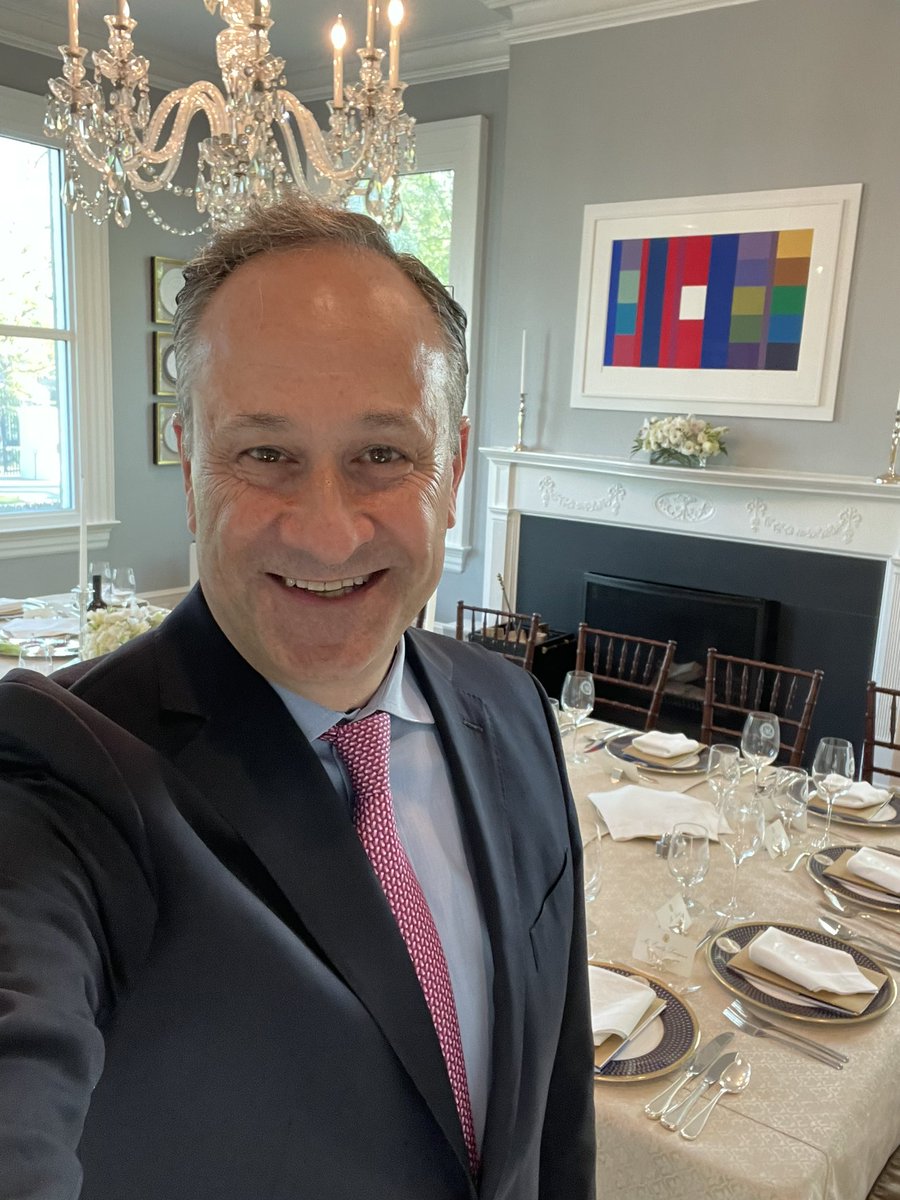 Douglas Emhoff Archived tweet media