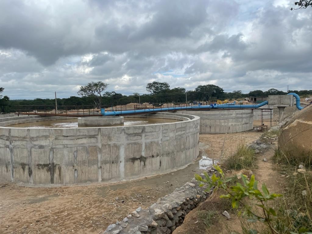 date_africa's tweet photo. 🇿🇼Zimbabwe : Zimbabwe National Water Authority- Coming out nicely and almost complete now!!!
The new Chivhu Water Treatment Plant. The dam and water treatment are sure to transform the face of Chivhu.

#utdawater #utdainfo #utdazimbabwe #utdadam https://t.co/MrvXXgbksV