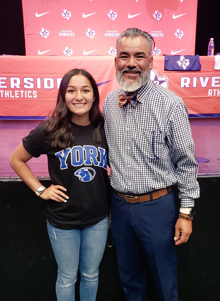 ssolis3's tweet photo. A true honor & blessing to have coached @laurennaomii1 these past four years. An absolute warrior on the court for @riversidebball1. Great to know she will be in good hands at York under Riverside great @CoryMinjarez Sky is limit for you Lauren. Proud of you! https://t.co/IfdBAZ3yqO