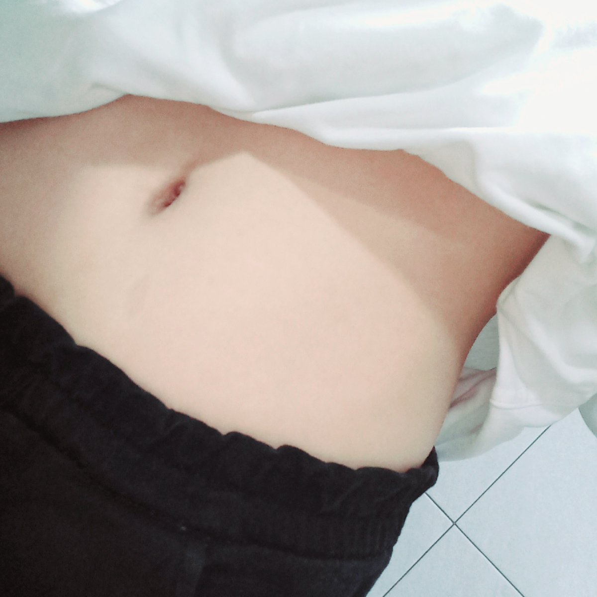 SEEUN_3216's tweet photo. 힝...ㅠㅠ 살뺄꼬양
5월 18일까지 40kg 안되면 남친이랑 섹스짤 올릴끼다 https://t.co/ooKhtXCBgA