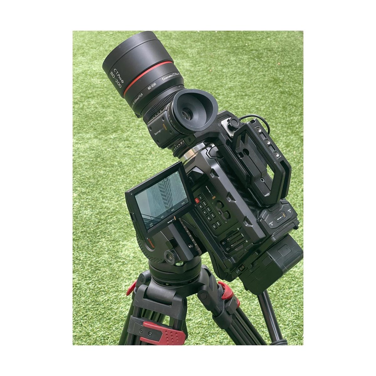 CineTester's tweet photo. CineTested the Miliboo M8DL Fluid Head Tripod. Rock steady 100mm Heavy Duty and Lightweight Head. Amazing Value.  RATING 5/5
#CineTester #LensCulture #Filmmaking #CameraGear #FilmSet #Cinematography  #Moviemaking #ProductTesting #FilmToys #IndieFilm  #Miliboo #Tripod https://t.co/JoKyu15ZUV
