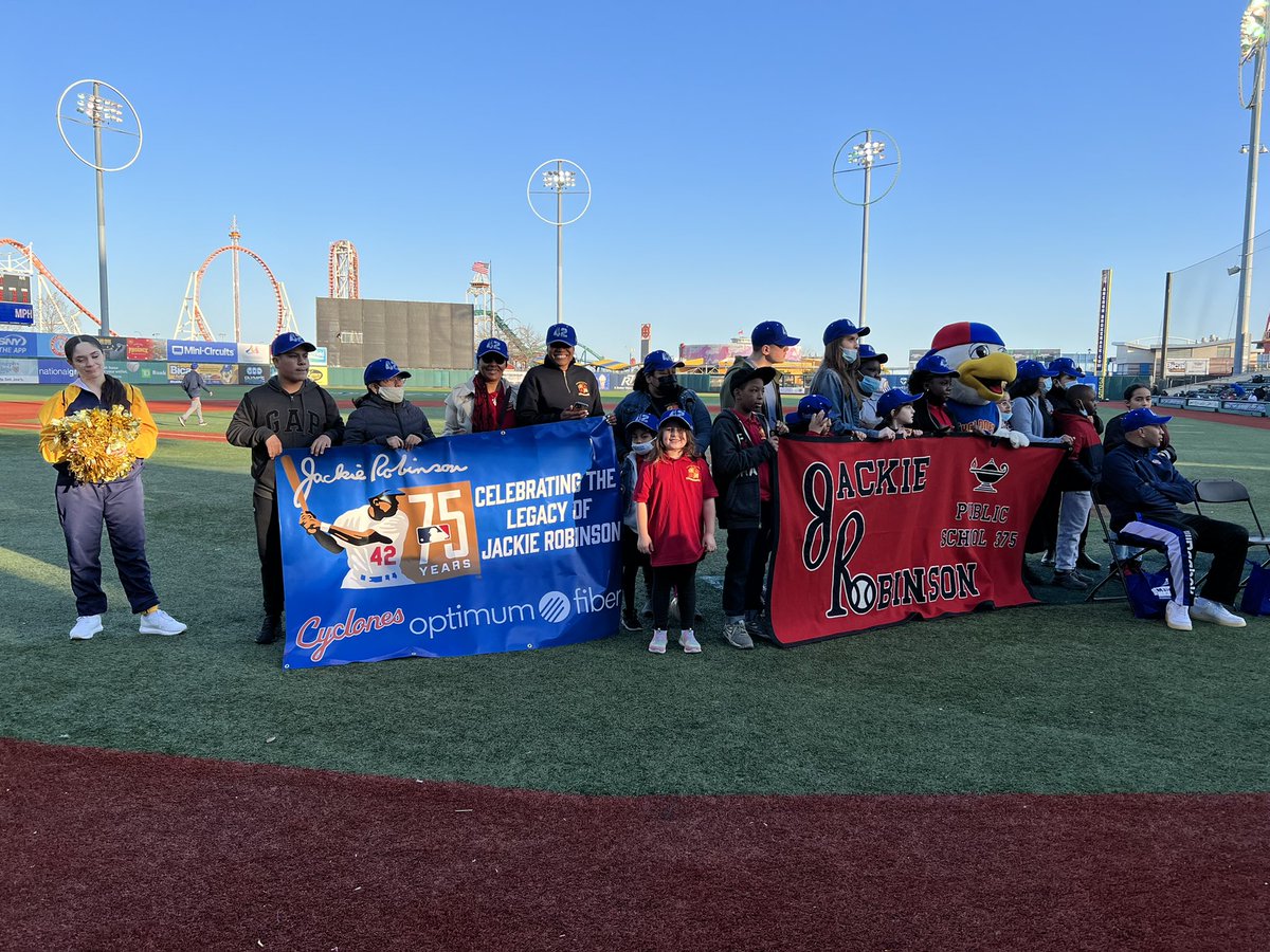 HebatallaMosta1's tweet photo. Happy Jackie Robinson Day. We are at the the Brooklyn Cyclone celebrating with JRS families and staff https://t.co/ijuh6vdTvJ