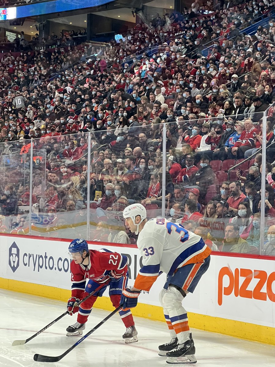 x - sofiaaa :)) 🦇 tweet media