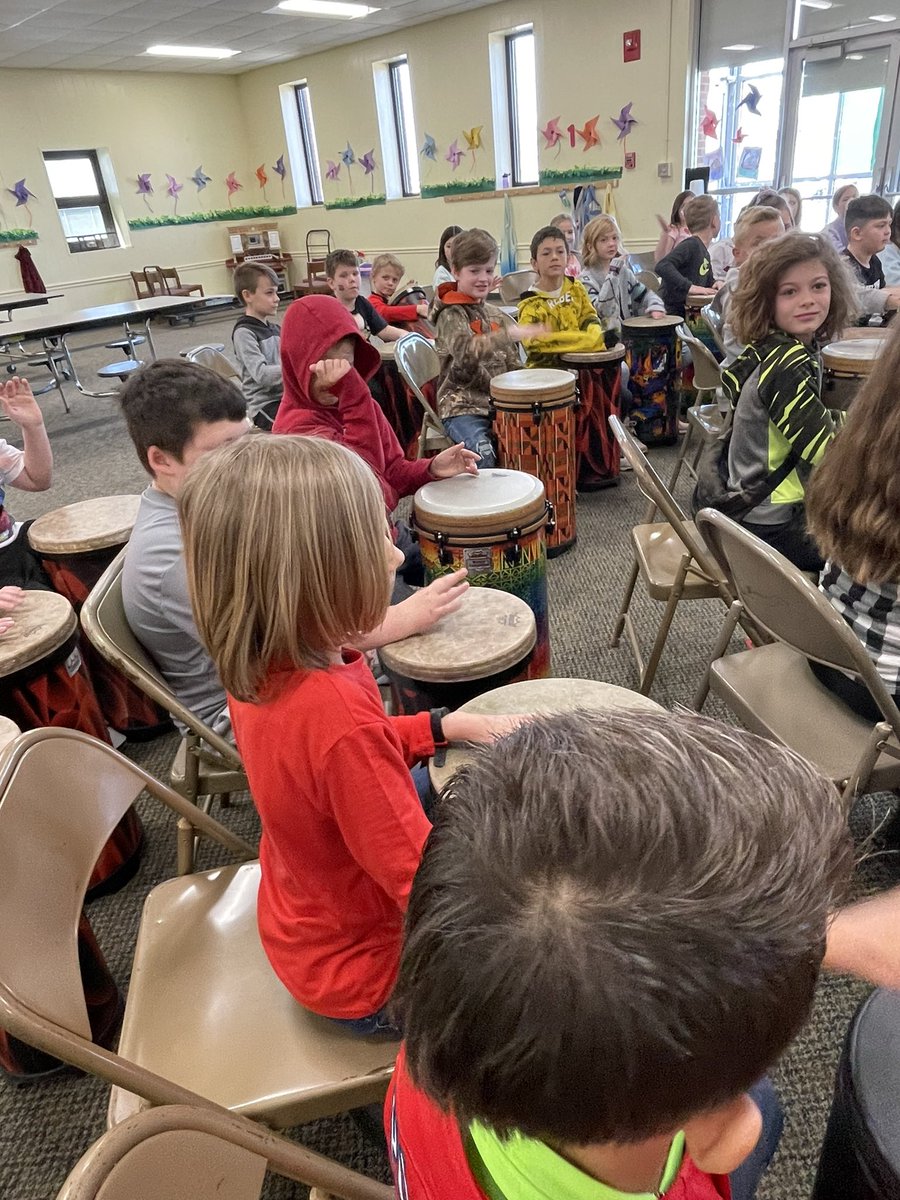 Simpson2ndgrade's tweet photo. 🥁Bongo Boy field trip today!🪘 https://t.co/3x5TPBqxaF