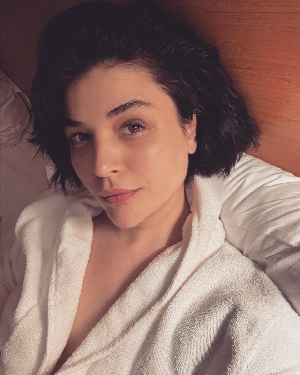 Gonca Vuslateri tweet media