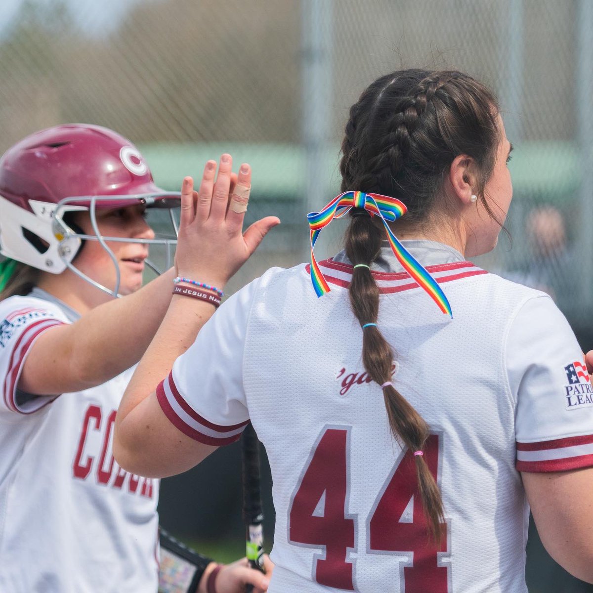 ColgateAthletic's tweet photo. @ColgateSoftball annually host an LGBTQ+ game to spread awareness and advocate for inclusion among our students, staff, faculty and community.

The Raiders honored the initiative by wearing pride colors during their doubleheader sweep against Bucknell.

#EveryFieldEveryArena https://t.co/pkLTNNsPdO