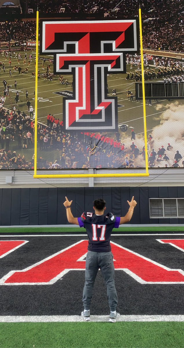Jimenez_17_B's tweet photo. DEA- Texas Tech Tour 2022 one of the BEST experience of my life! Thank you TEXAS TECH coaches for your advices and looking forward to see me in future camps. Thank you coach Courtney Jackson for the opportunity. 🗣Let’s EATTTTT #JIMENEZ#17#TexasTechTour#DEA#13u https://t.co/VKbDIyl0a0
