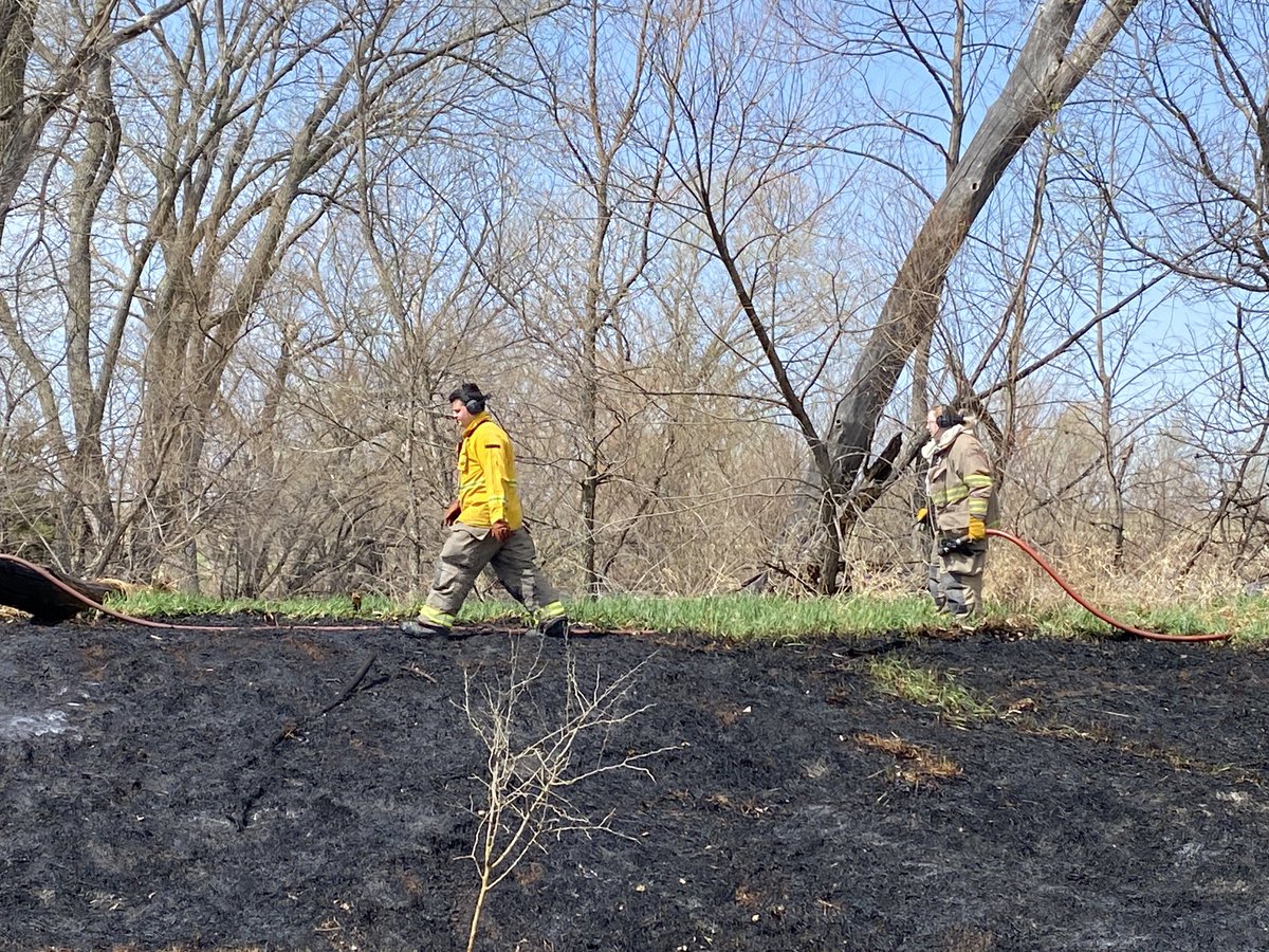 BCFD3's tweet photo. At 10:59 hours BCFD#3 Pickup 32, Pumper 31, Tanker 34 and Command 30 along responded to the report of a grass fire in the Hillwood Addition. Upon arrival, two small grass fires were located in a field next to the road. Both fires were extinguished quickly without incident. https://t.co/ifKsebeGNm