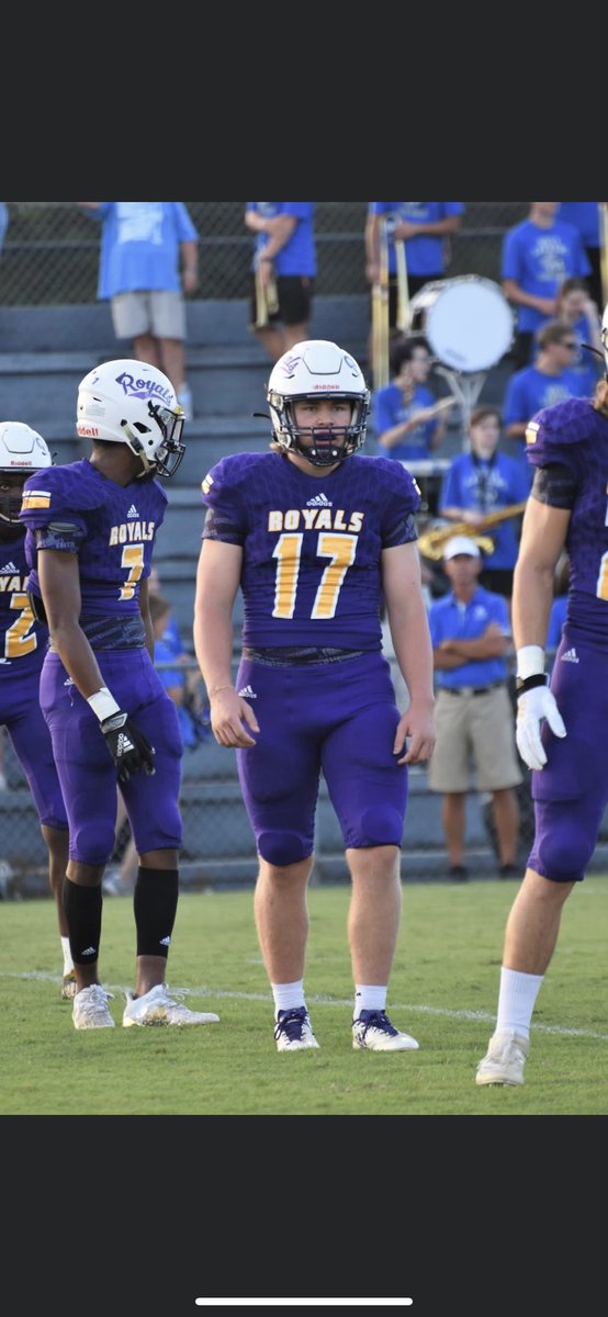 von_lassiter's tweet photo. Please join us in lifting up the family, friends, and teammates of former Royal Luke Duffey. Luke will be missed dearly by all of us at BCHS and our community. @RoyalsFootball1 https://t.co/Te2Ns9hM5z