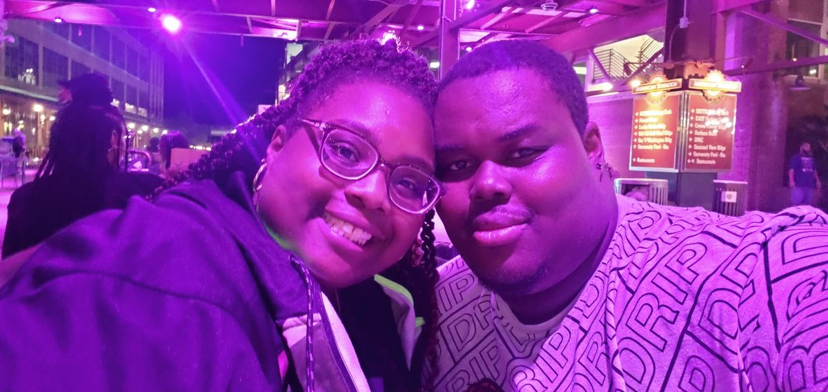 L_Y3T's tweet photo. Didn't even need a filter, cuz we #FlyAsFuck! https://t.co/vKogvDNJru
