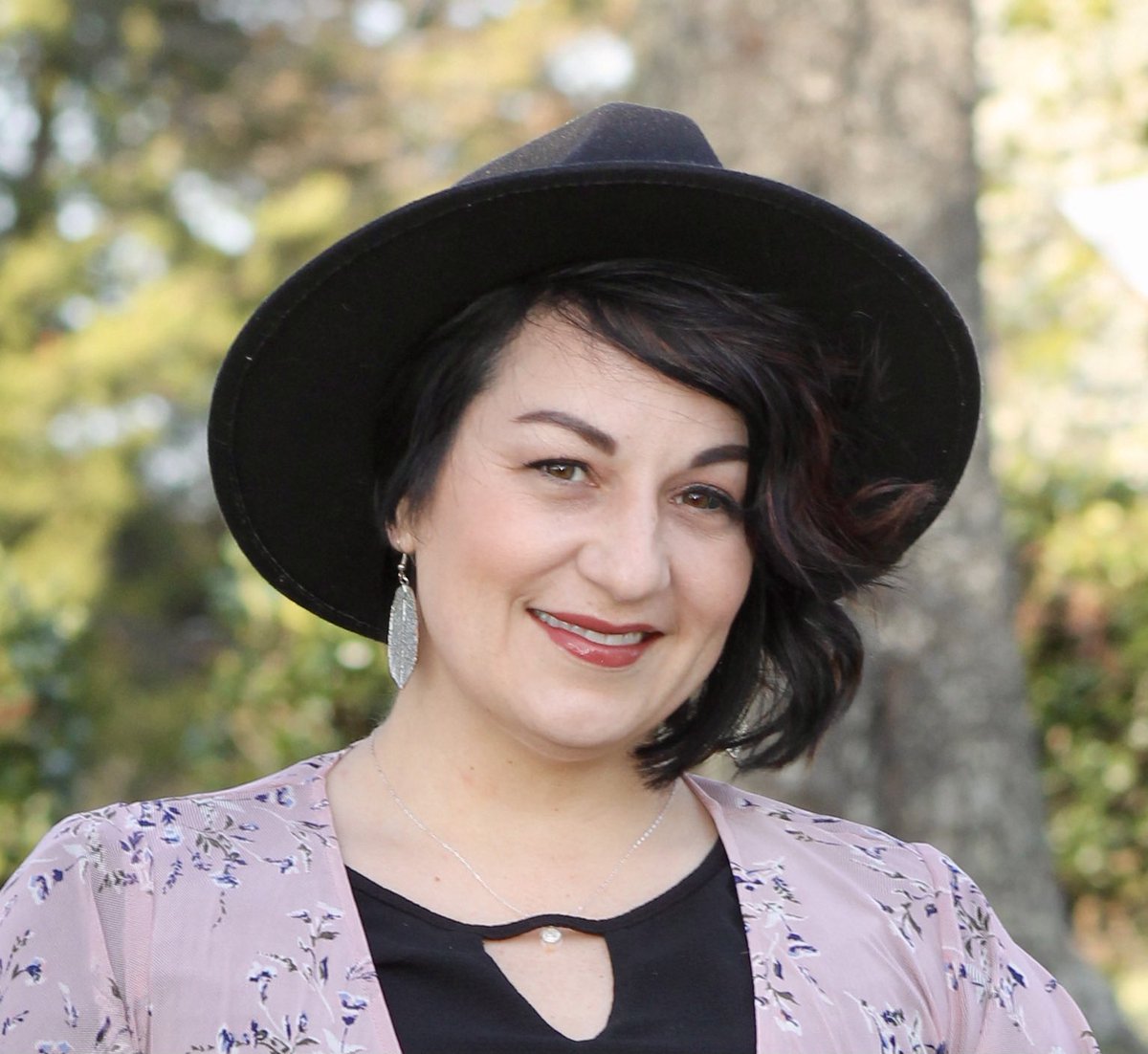 ImaginehubU's tweet photo. We are so excited to introduce our ImagineHub Guide Team!

Meet Erin Burleson: https://t.co/bT2Yxh64YV