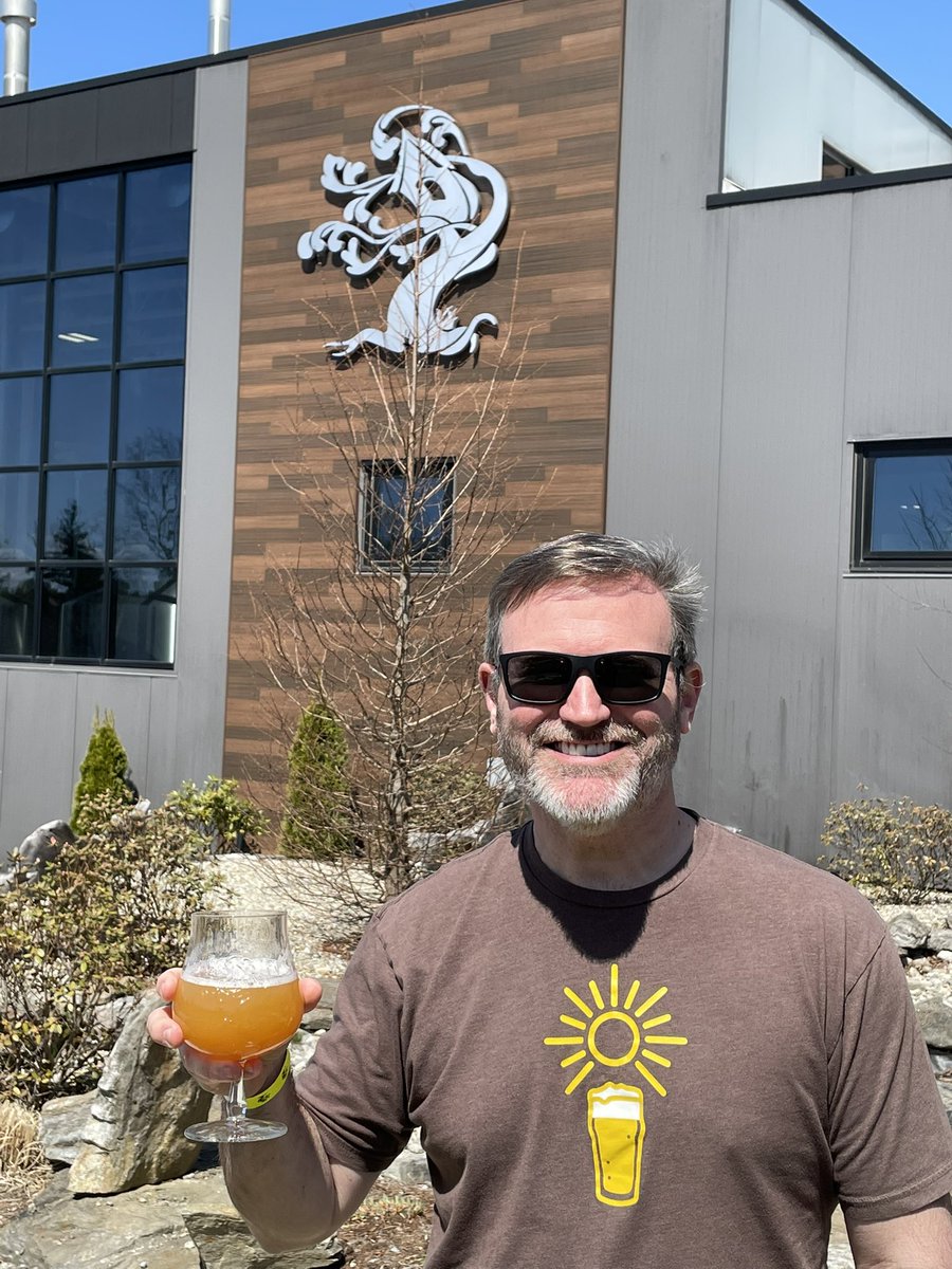 We all know NJ has the best 🍺 craft beer 🍺 in the world. BUT also Treehouse Brewing exists and when in MA, ya gotta go. 

Tickets are on sale now with only a few free glass VIP tix left!!

🎟 events.beerfests.com/e/summer-swelt… 🎟

#swelterbeer #njbeer #njcraftbeer