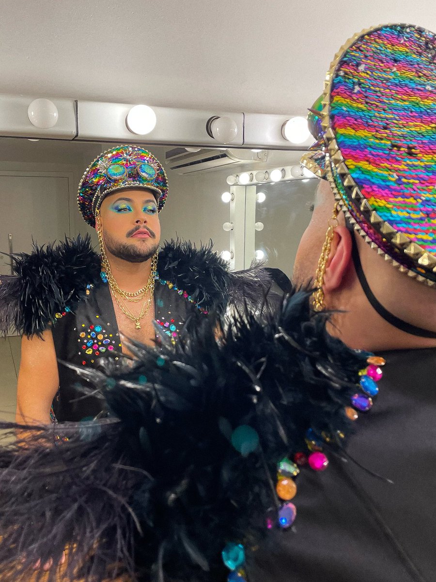 ernestoocampagn's tweet photo. Make de milhões pra ele @TiagoAbravanel 🧸, pq hoje tem #BlocoDoAbrava! 🎉!
Gostaram?
#makeup #make #carnaval #tiagoabravanel #bbb #makesp #saopaulo https://t.co/L9l0WcG0yz