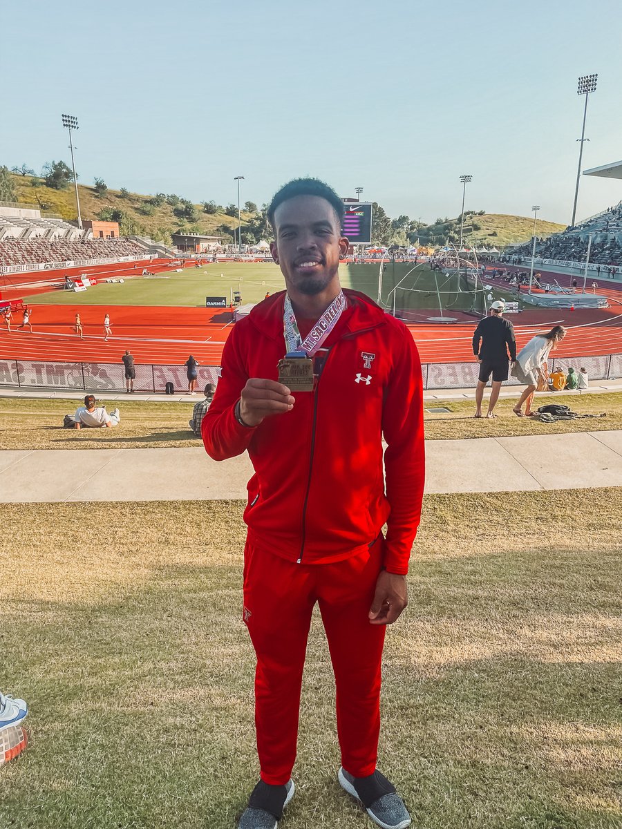 Mt. Sac Relays - Men's long jump

There it is! <a href="/J_Seals21/">Jumpman 🇯🇵</a> snags a new PR of 7.85m and 1ST place!! That mark is 7th in the nation at the moment.
