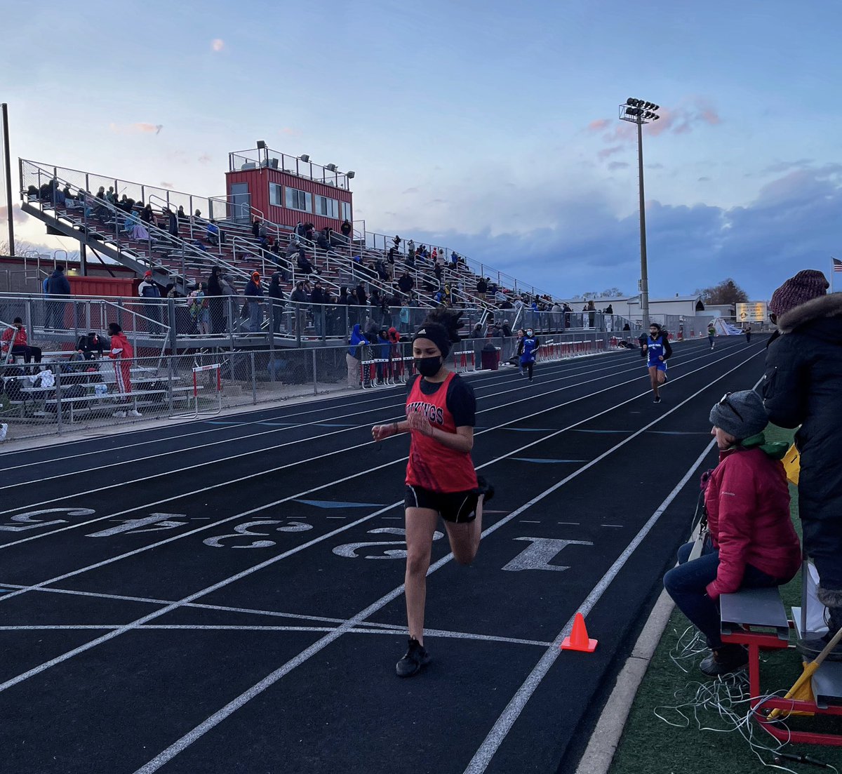 cszostak56's tweet photo. Track is back! First Viking track meet since spring 2019. Don’t let the pics fool you, the temps Thursday night were cold with 45+ mph winds. It was a very late night, the last races were run in the dark. The kids were all troopers!! #vikingD56 #d56achieves https://t.co/joQQhvVULQ