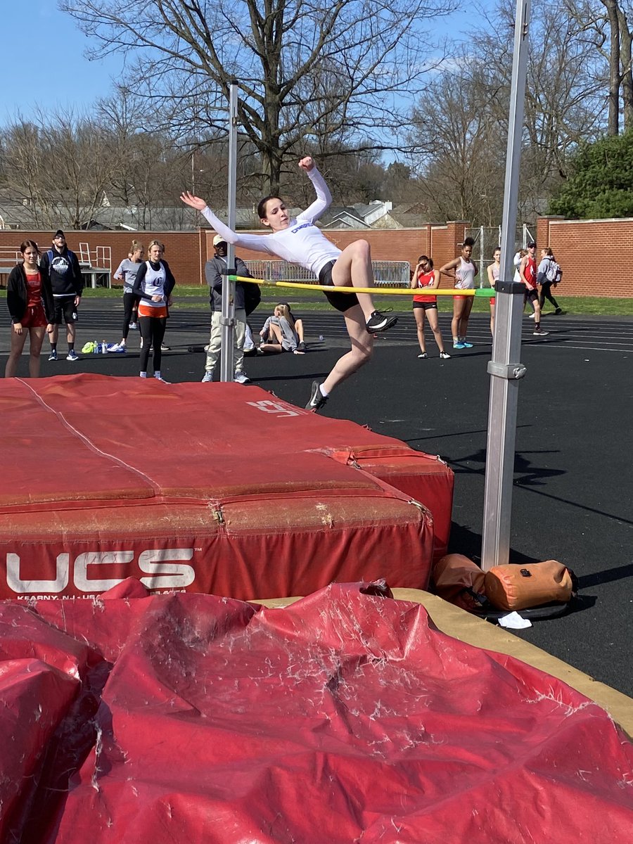 ladycatstrack's tweet photo. It’s all about believing! #fesrless https://t.co/EV80LNZw9L
