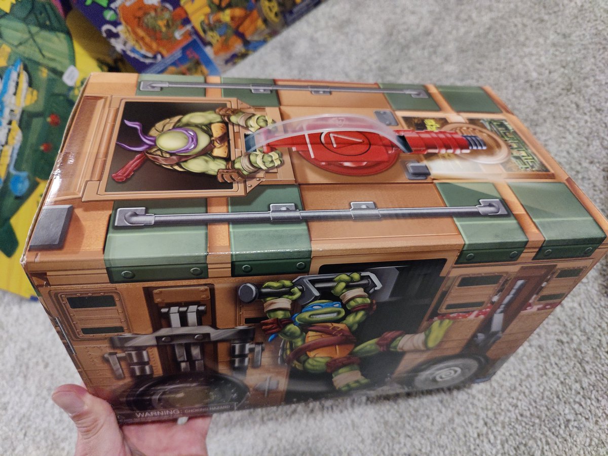 longie_long's tweet photo. Wow, I'm glad I snagged this while I could! I was afraid the listing was fake, but not only is it real... It's freaking awesome!
And it arrived just in time for #TMNTWeek.
Now should I open+enjoy? Or wait a month and sell for like a gazillion dollars? https://t.co/qWgW7ZFv2F