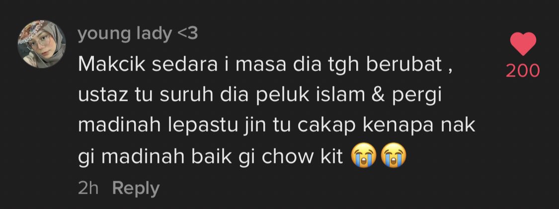 fennyisreading's tweet image. There’s this one viral video on tiktok. The comments are full of stories of people’s friends and families being possessed by jinns. I should be scared you guys read this😂 Berdekah ketawa awal pagi