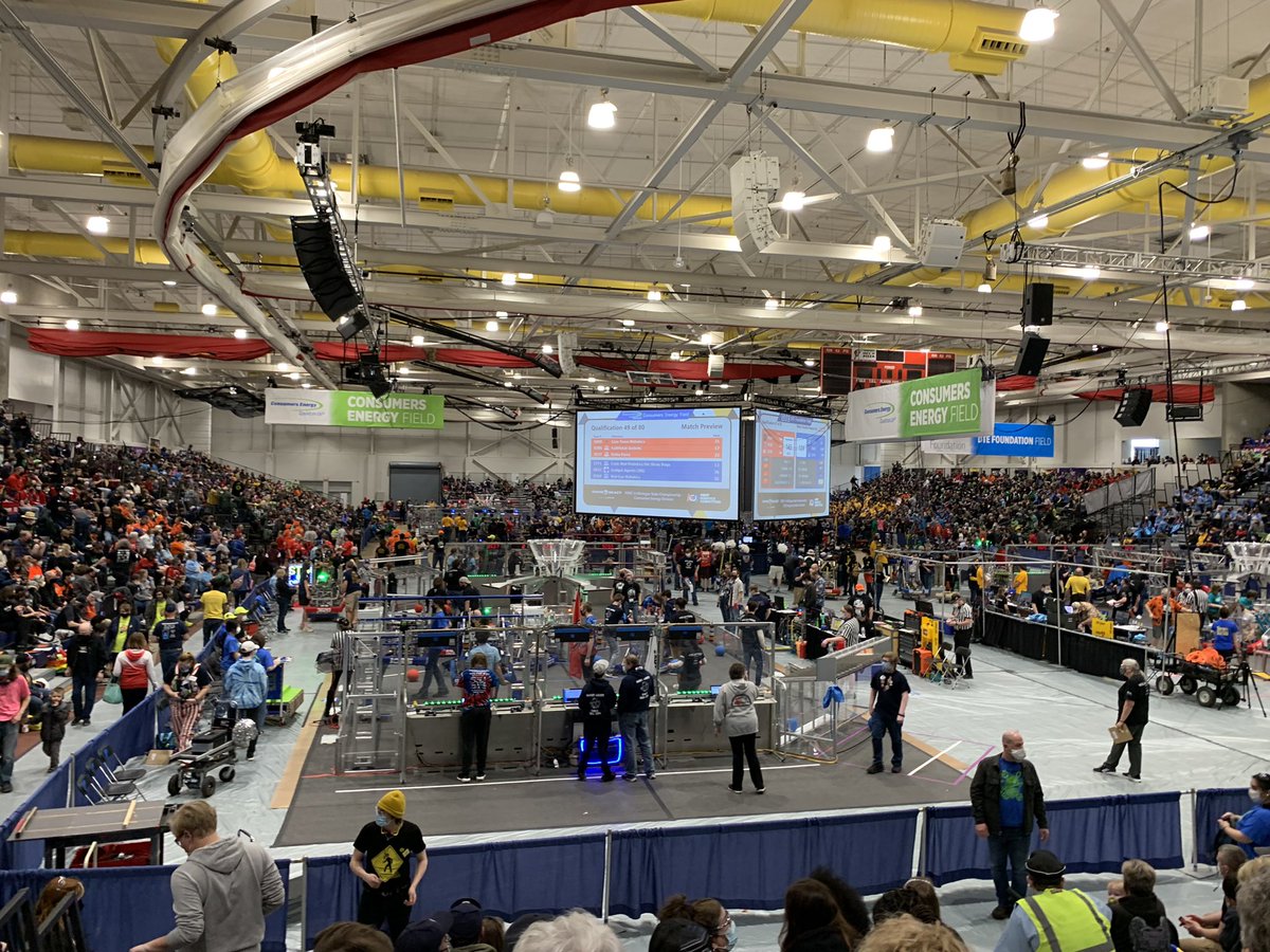 BloodworthCare's tweet photo. Fabulous day at @SVSU for @FIRSTinMichigan @FRCTeams - the @ConsumersEnergy team had a great time supporting all of the teams representing a great talent pipeline for our state! Tx @SVSUPrez for great hospitality!#PowerMiDrive #omgrobots https://t.co/FOScBqTdXY