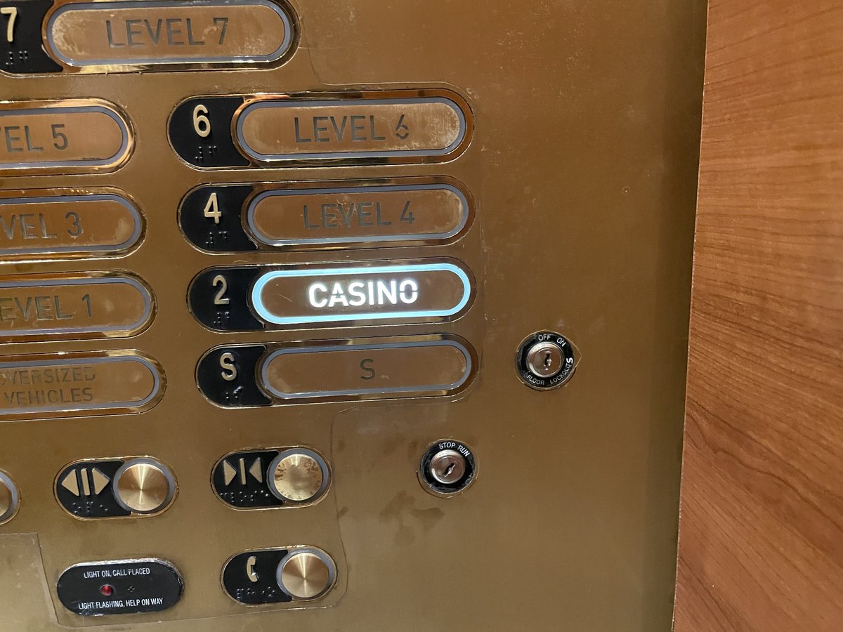 ERuns's tweet photo. Sometimes even the parking garage has the #BestButton. https://t.co/JmfojpkqGH