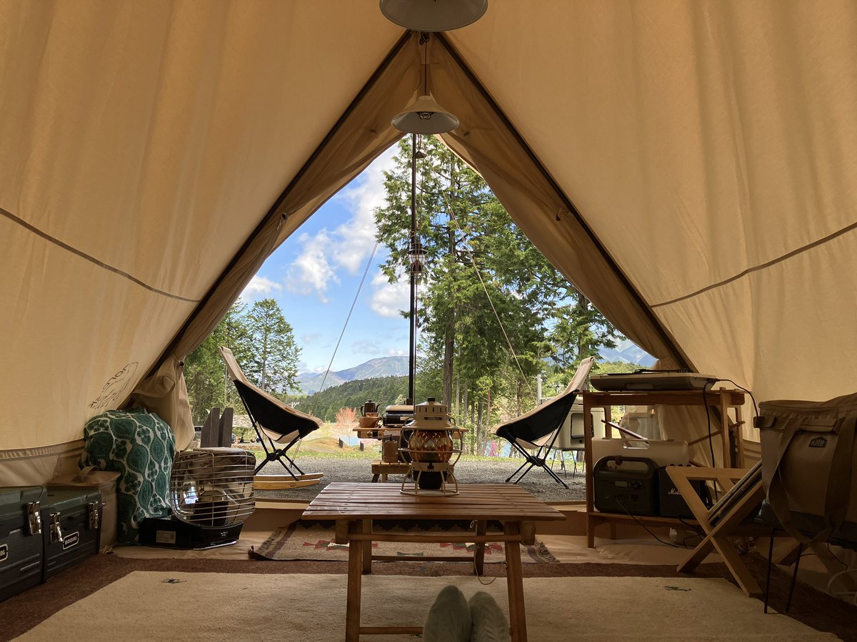 akko_takeuchi's tweet photo. 絵画みたいな景色でした！
久々のキャンプ
#キャンプ 
#Camping 
#vimur 
#noldisk https://t.co/YhLvGLZPxp