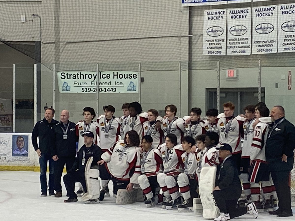 Congratulations to Myers U15 in taking the silver hardware home at provincials 🥈 !! #MyersU15AAA