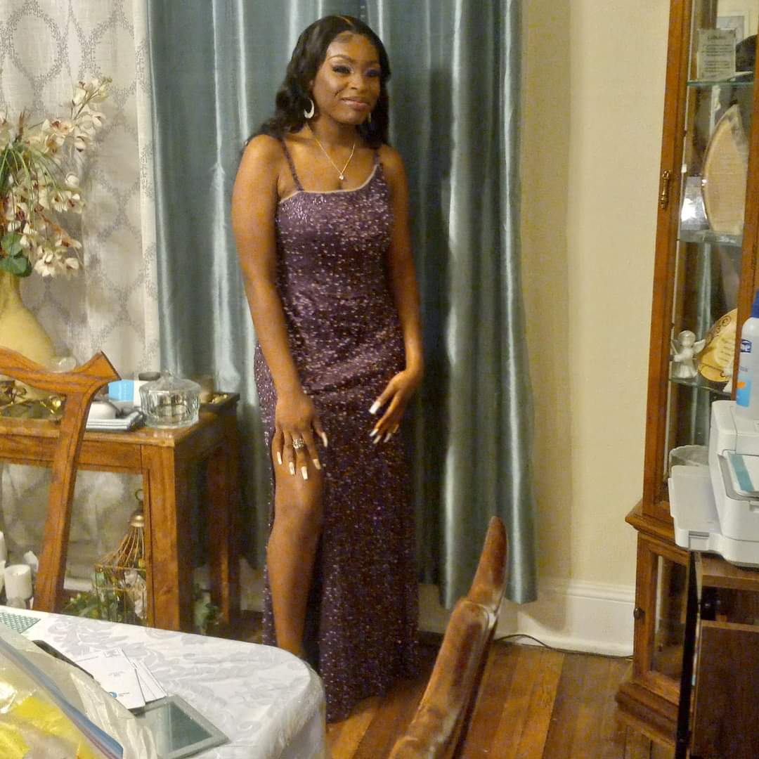 only1queenkat's tweet photo. AND JUST LIKE THAT THE PSYCHOLOGY KID IS ON HER WAY TO THE PROM #WARRIORPROM #JACKSONSTATEBOUND #DIVAYAYA #JUIJUI #MYHEARTBEAT https://t.co/vCwWk3xBdJ