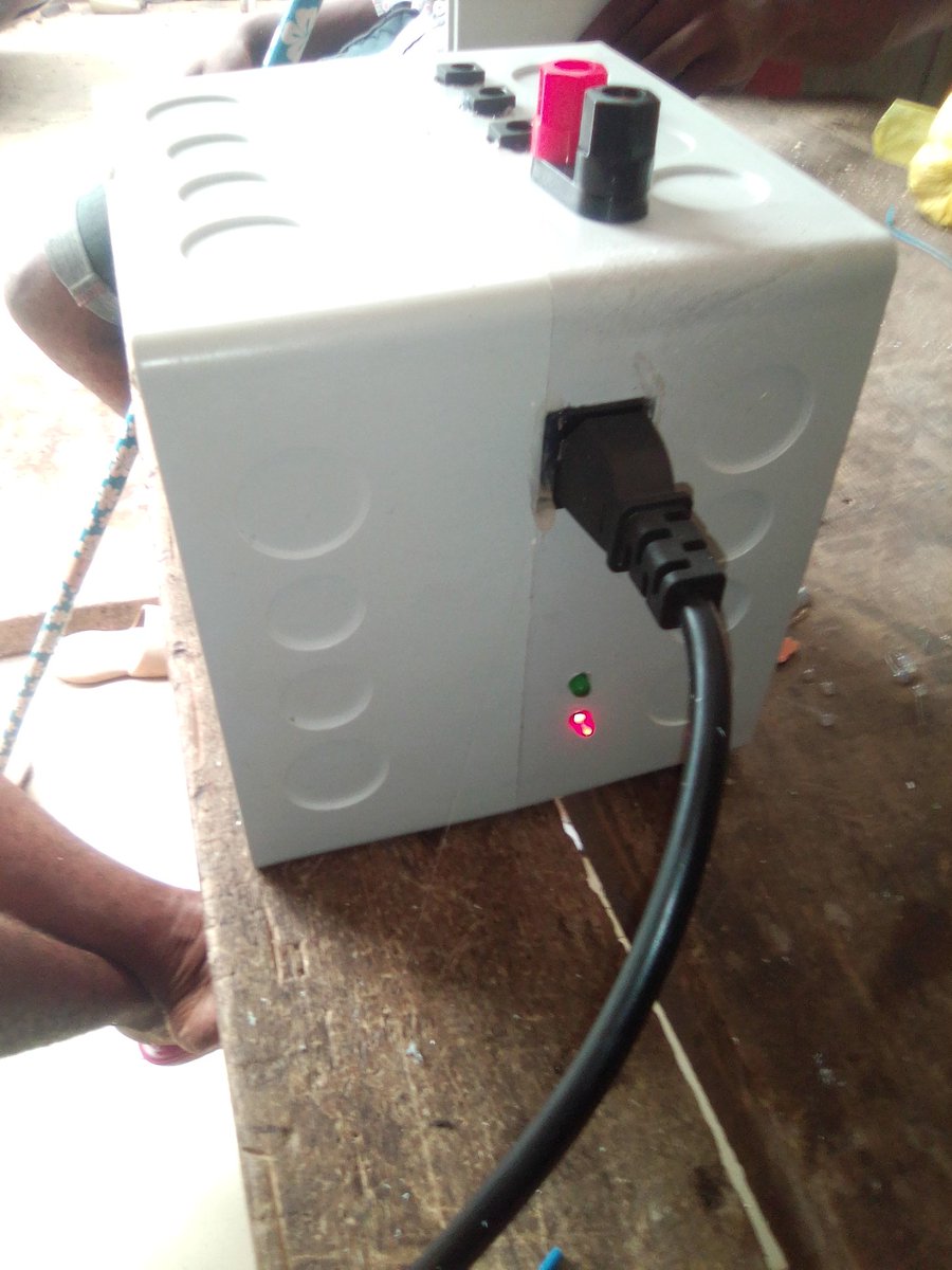 ChidivictoryCh2's tweet photo. Battery bank 
Estimated backup time : 4-6hrs https://t.co/OXyhXm2QiF