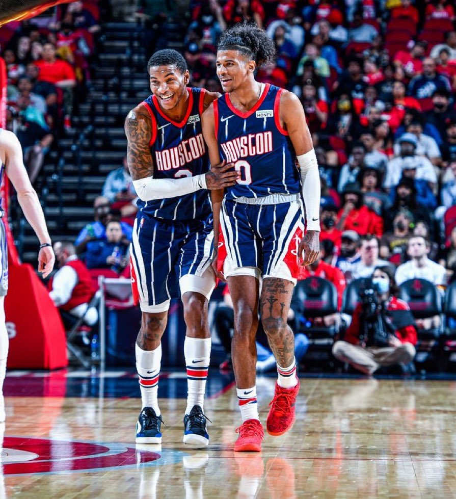 BinkleyHoops's tweet photo. You telling me Rockets fans you wouldn’t want to see these two in a pressure packed playin game like this next year? https://t.co/Tynif3pOOI