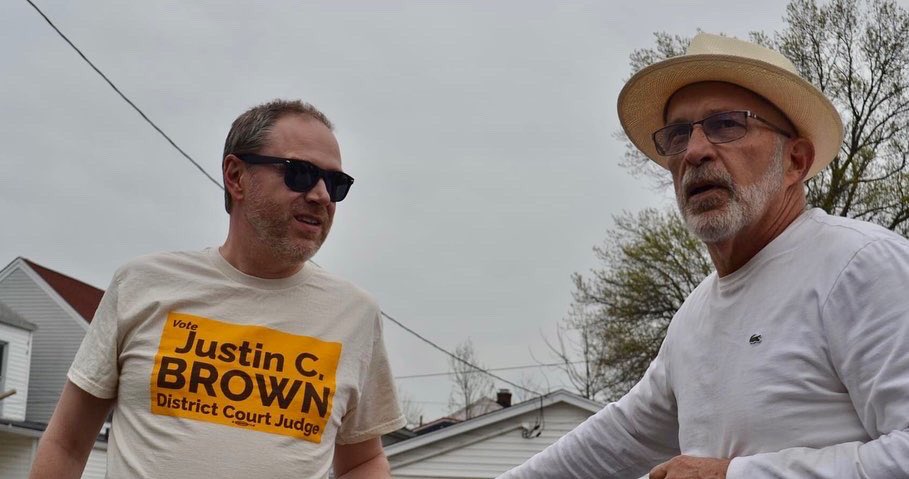 justin4judge's tweet image. I had a blast at All Wool &amp;amp; A Yard Wide Democratic Club tonight! Great food. Great friends. And a little politicking. #whatcanbrowndoforlou #brownfordistrictjudge #justin4judge