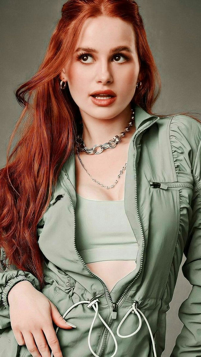 borderland_rpg's tweet photo. Ficha on 

• Nome: Ghost
• Idade (+18): 21
• Pronomes: D!Ela
• Sexualidade: Bissexual
• Habilidade: (será sorteada pela base)
• Conta: @S3XWITHAGHOST https://t.co/3LlEscXG5W