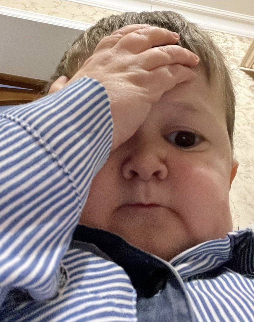 barstoolsports's tweet photo. When you see Lauri Markkanen and Jarrett Allen on Trae Young in crunch time https://t.co/sNR82WzaH5