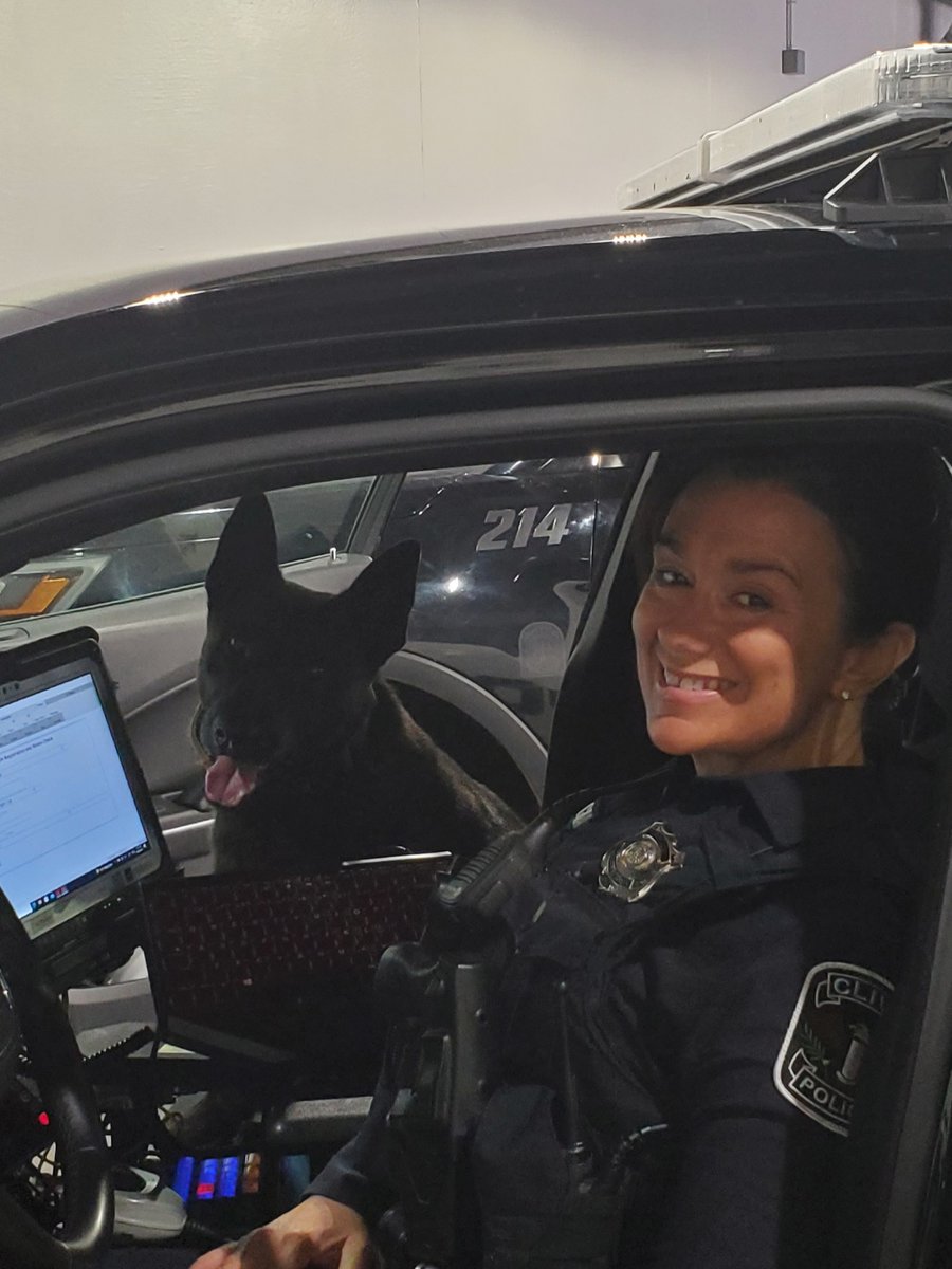 ClivePolice's tweet photo. Dutch riding shotgun with Officer Kelly Recchia. #CPDinfo #FurMissle https://t.co/bToRGozLrM