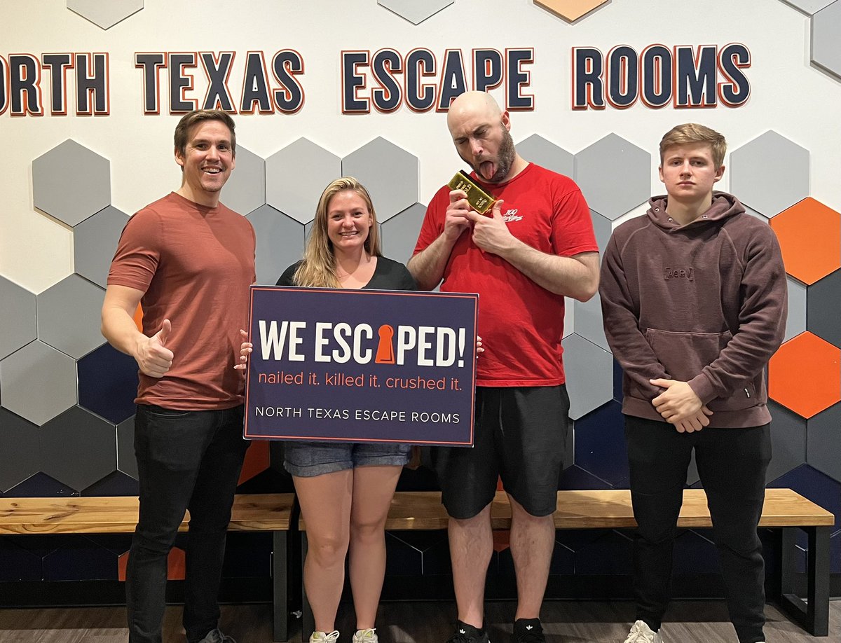 TylerTeeP's tweet photo. 1/2 on escape rooms this time, our bald leader was very flustered and sweaty which slowed us down on room 1 for our first ever loss. We got him outside and cooled down and he led us to a swift victory on room 2 for the gold. 

Ggs @Maven @Symfuhny @BlonDeeJ https://t.co/gFnqqOOl9R