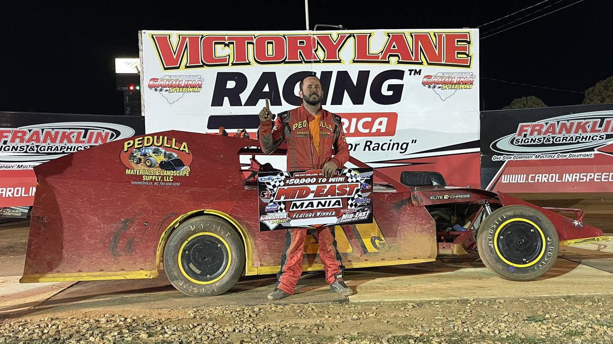 GrassRaceNews's tweet photo. .@PedullaRacing survives two late race caution to take the checkered at @carolinaspeed! https://t.co/CvRwE5BFip